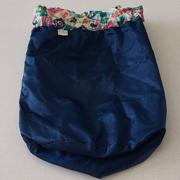 Vera Bradley Drawstring Bucket Bag in Retired Pattern "Cuban Stamps" - Picture 5 of 10